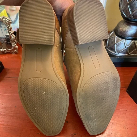 Booties by Wonderly - Picture 6 of 6